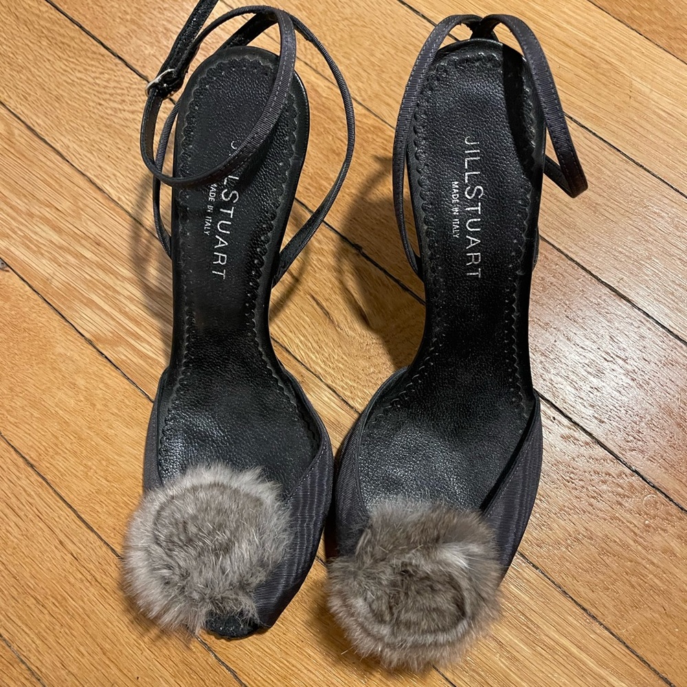 Jill Stuart Pom Pom Pumps